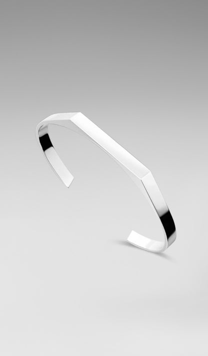 SIGNET CUFF BRACELET