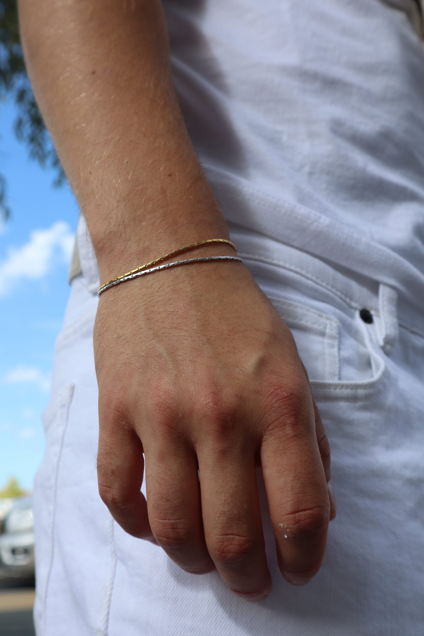 WIRE BRACELET